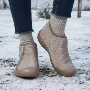 lightweight snow boots, plush lined boots,